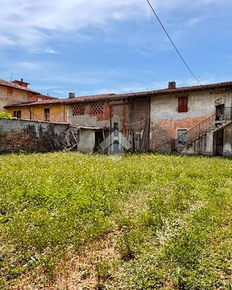 RUSTICO A CASTEL ROZZONE