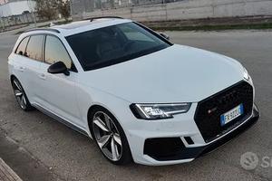 510CV Audi RS4 Dynamic Plus Carboceramica 2019