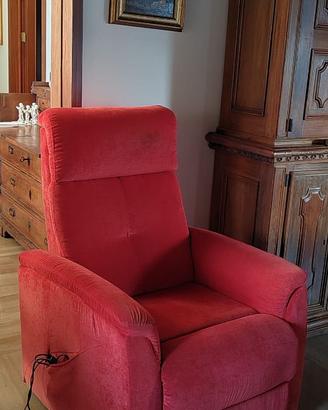 Poltrona reclinabile - alzapersona