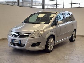 OPEL Zafira 1.8 16V VVT Club *7 POSTI**