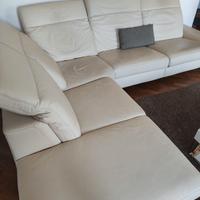 Divano angolare con seduta relax elettrica