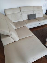 Divano angolare con seduta relax elettrica