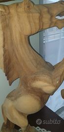 scultura in legno