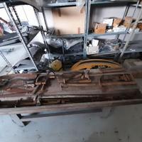 Banco falegname e attrezzatura varia antica