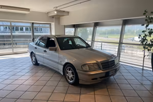 Mercedes-benz C 220 diesel automatica