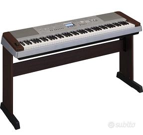 Pianoforte digitale Yamaha DGX-640  