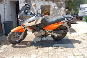 Suzuki XF Freewind 650 del 1998