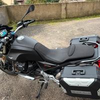 Moto Guzzi V85TT - 2022