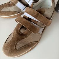 Scarpe da ginnastica con velcro taglia 44