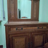 Credenza con specchio 