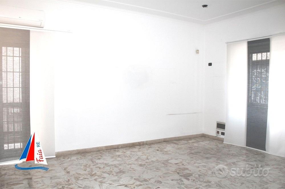 4 vani - zona piazza roma - Vista 4