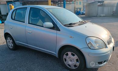 Yaris 5p 1.0benz 2004 km 300mila Clima servo