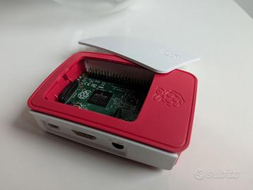 Raspberry Pi 2 Model B con case