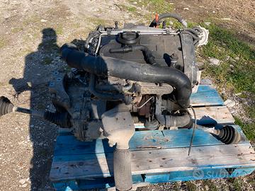 Motore Volkswagen 2.0 tdi bkd