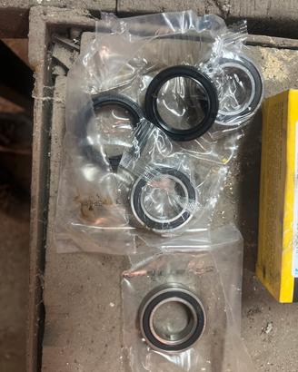 Kit cuscinetti ruota posteriore honda crf 450r