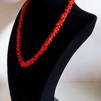 Parure: collana + orecchini in corallo anni 60/70