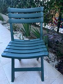 Tavolo e 4 sedie verde