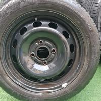 Gomme invernali Continental con cerchi