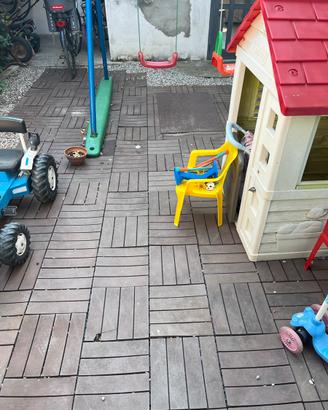 Piastre in pvc da giardino