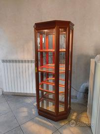 Vetrina illuminata Mongelli – Luxury Furniture
