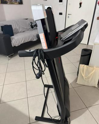 Tapis roulant elettrico salvaspazio