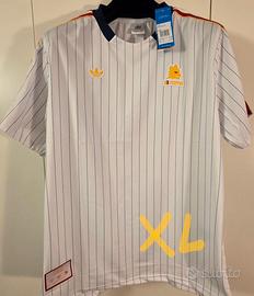 Lotto maglie As Roma