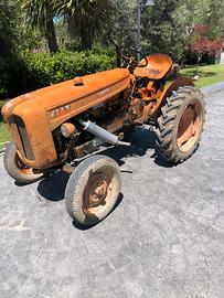 Trattore fiat 211 R
