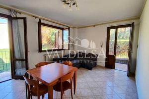 Appartamento di 80 m² con 4 locali a Casole d'Elsa