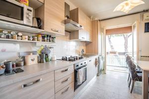 Appartamento di 92 m² con 4 locali e box auto a Ri