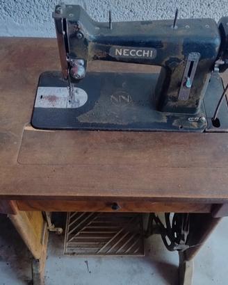 Necchi macchina da cucire 