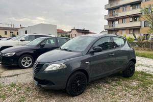 Lancia Ypsilon 0.9 TwinAir 85 CV 5 porte Metano Ec