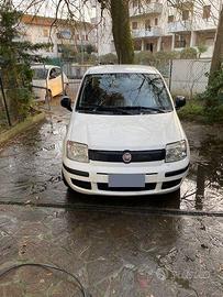 FIAT PANDA  € 750