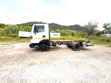 camion nissan atleon 140 telaio o per ricambi