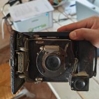 Macchina fotografica vintage Eastman Kodak a soffi