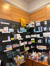 Arredo per farmacia Parafarmacia erboristeria
