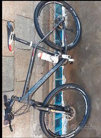 Bicicletta Cube