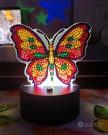 Diamond Painting Farfalla Luminosa Fatto a Mano