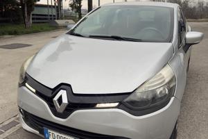 Renault Clio 1.2 75CV 5 porte