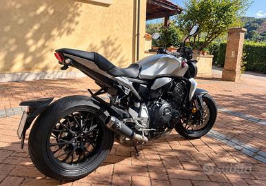 Honda CB1000R 2021 – Perfetta + accessori