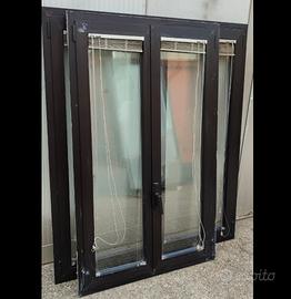 Finestre in alluminio N.2 pezzi 