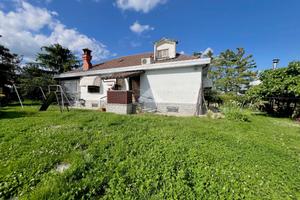 VILLA SINGOLA A MONCUCCO TORINESE