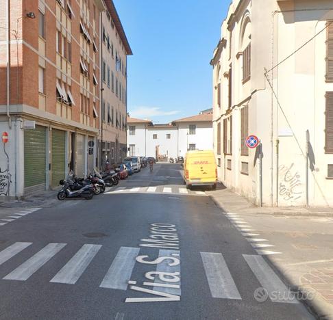 1225 bilocale comodo al centro a livorno