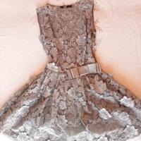 Vestito cerimonia in pizzo grigio chiaro
