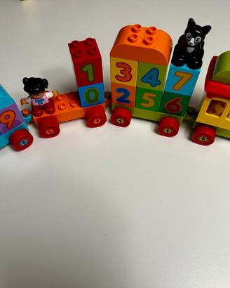 Lego duplo il treno dei numeri e lego di orso