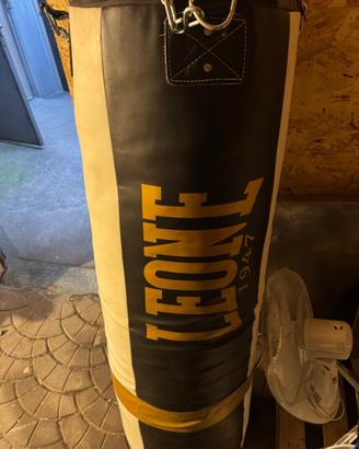 Sacco da boxe leone