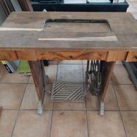 Macchina da cucire NECCHI BF Serie NOVA anni 50/60