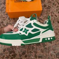 Scarpe da uomo bianche e verdi