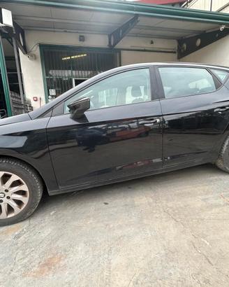 Vendiamo ricambi Seat Leon anno2016