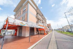 LOCALE COMMERCIALE IN ZONA TORVAIANICA