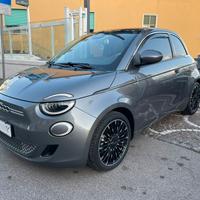 Fiat 500 500e Berlina 42 kWh La Prima by Bocelli